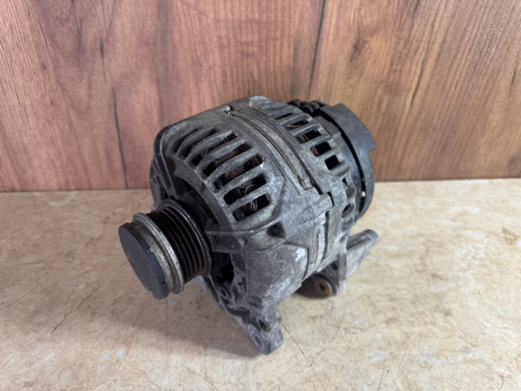 Alternator Passat B5.5,codul 028903031 1.9TDI