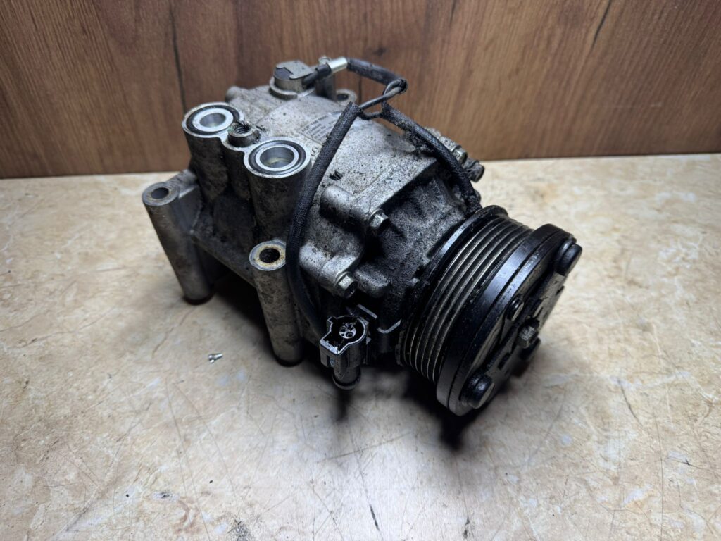 Compresor Aer Conditionat Ford Mondeo Mk 3 2000-2007 2.0 benzina